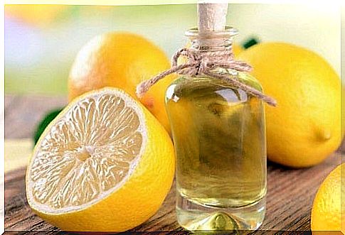 2 ways to prepare lemon essential oil