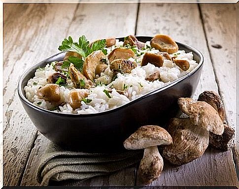 Ways to prepare rice such as risotto with mushrooms