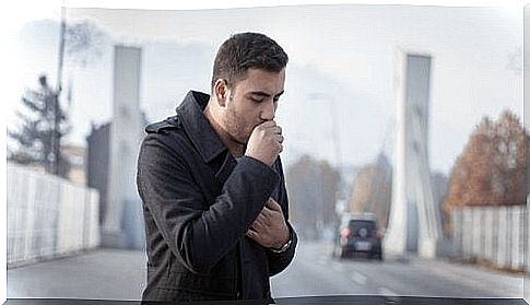 The cough produces mucus