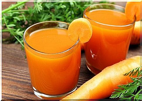 Kidney detox juice prepared with carrots