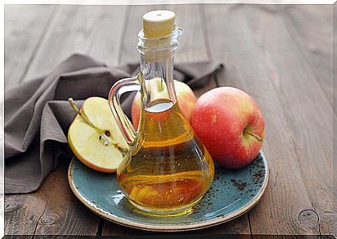 A little apple cider vinegar helps you remove the acrocords