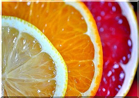 Citrus fruits on the list of foods and supplements against dry skin 