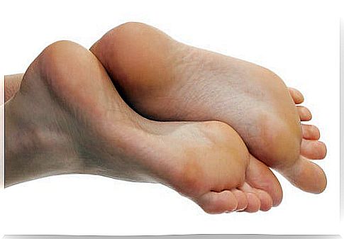 Feet without calluses