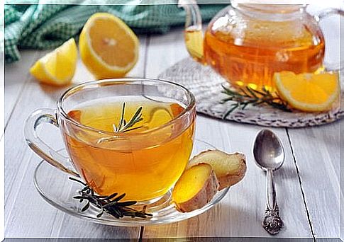 Ginger tea with lemon for sore throats