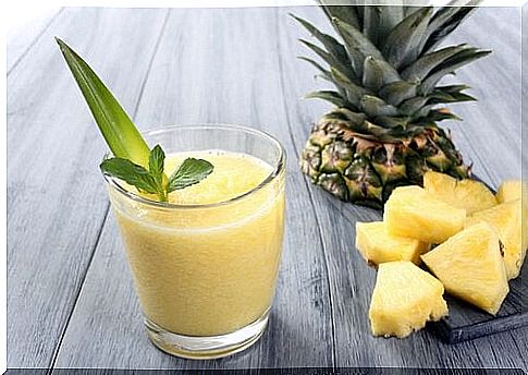 Sore throat treated with pineapple juice