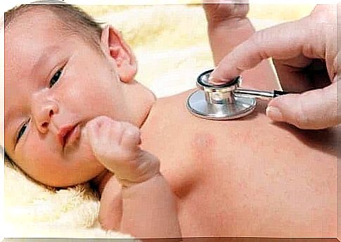 Doctor who treats respiratory diseases in babies