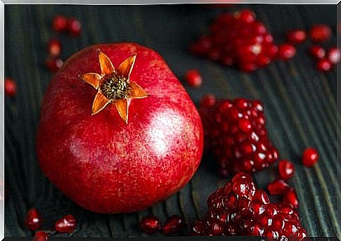 Baked pomegranate