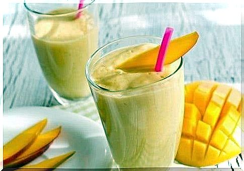 Fresh mango juice