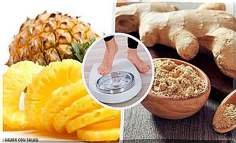 Smoothie with pineapple and ginger for weight loss