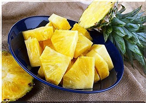 Fighting colds is one of the benefits of eating pineapple