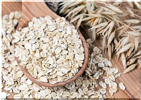 Oats on the food list against anemia