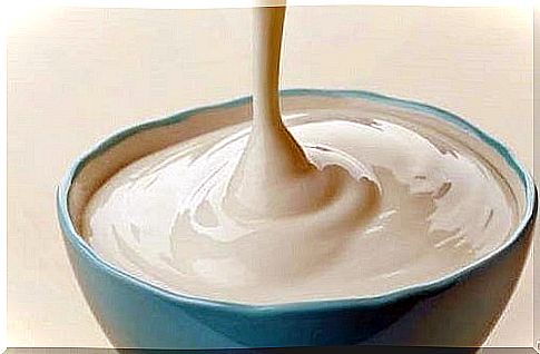 Detoxification treatment with skim yogurt served as a snack 